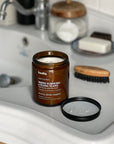 beurre corporel naturel texture nourrissante pour peau sèche avec beurre de karité et extrait d'ylang