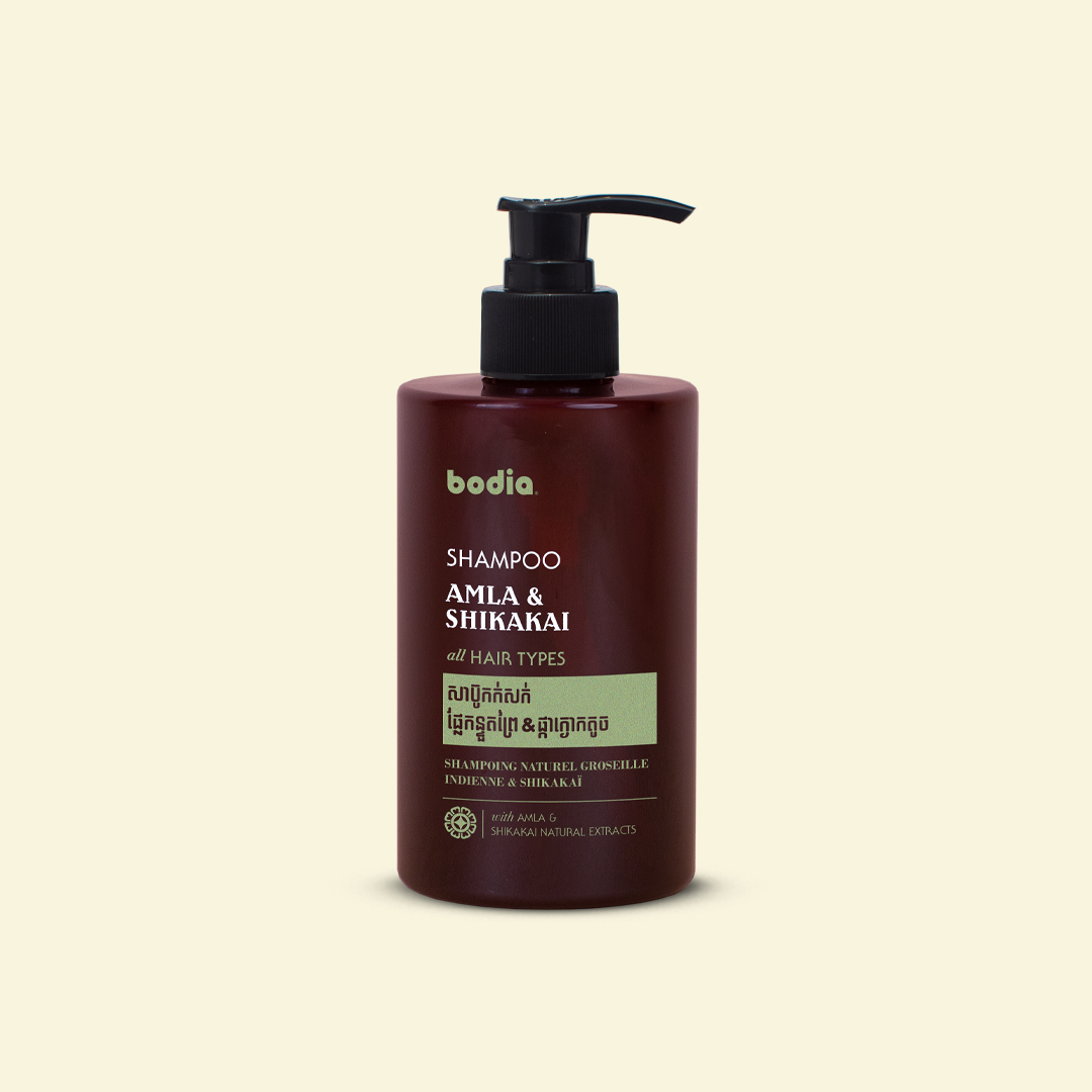 bouteille de shampoing naturel sans sulfate amla_shikakai fortifie et renforce les cheveux